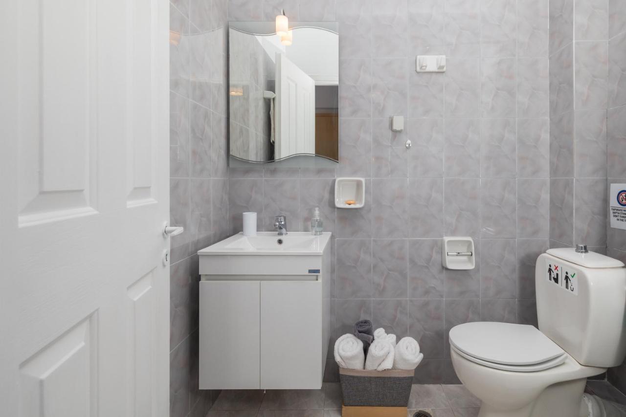 White House Studios & Apartments Argostóli Extérieur photo